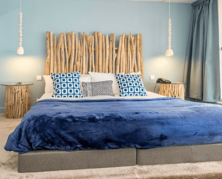 Chambres-by-Francoise-Wattel Over 100 Beautiful Beach Themed Bedroom Ideas