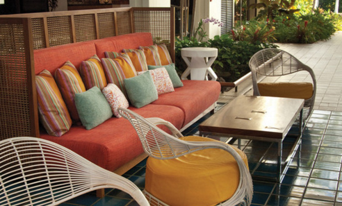 outdoor-colorful-beach-furniture-teak-style 14 Inspiring Beach and Coastal Outdoor Decor Ideas
