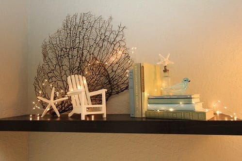 Beach-Inspired-Details-by-Robeson-Design 34 Beach Christmas Decorating Ideas
