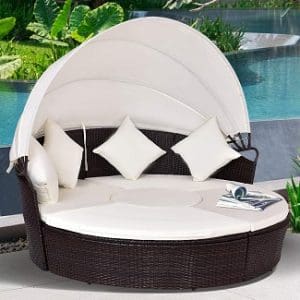 Outdoor Wicker Daybeds