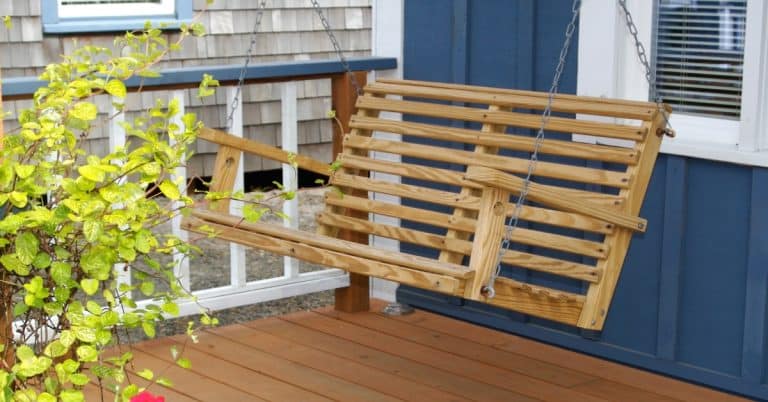 7 Ideas For Wood Porch Swings