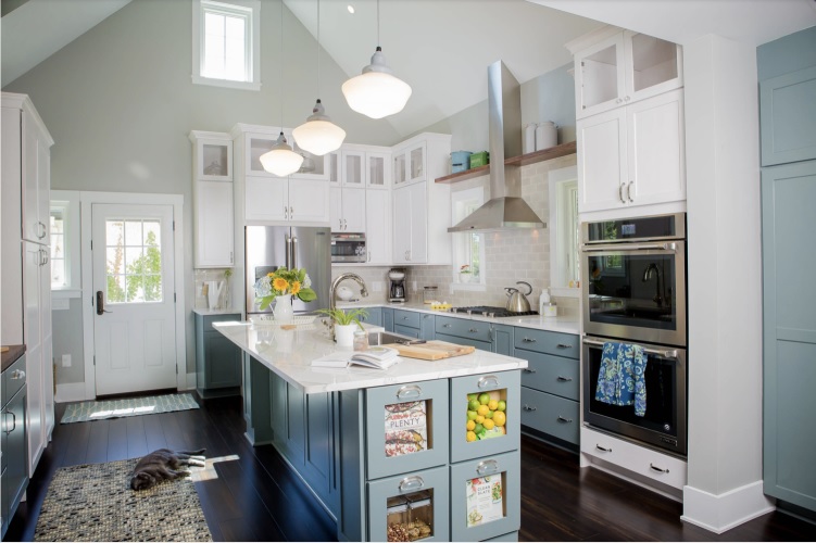 9-Shelton-Design-Build-Photo-by-MissLPhotography 21 Incredible Coastal Kitchen Ideas